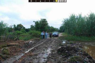 En Bella Vista eval�an zonas inundadas para hacer obras