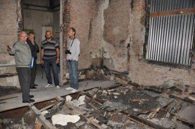 Pinedo: �Habr� que invertir m�s de $1.500.000 para arreglar las dependencias municipales�