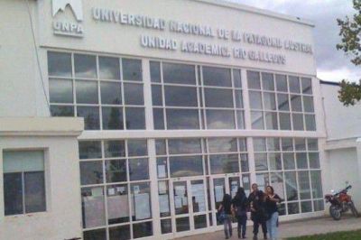 La UARG da la bienvenida a ingresantes 2013 en jornadas �Ser Estudiante�