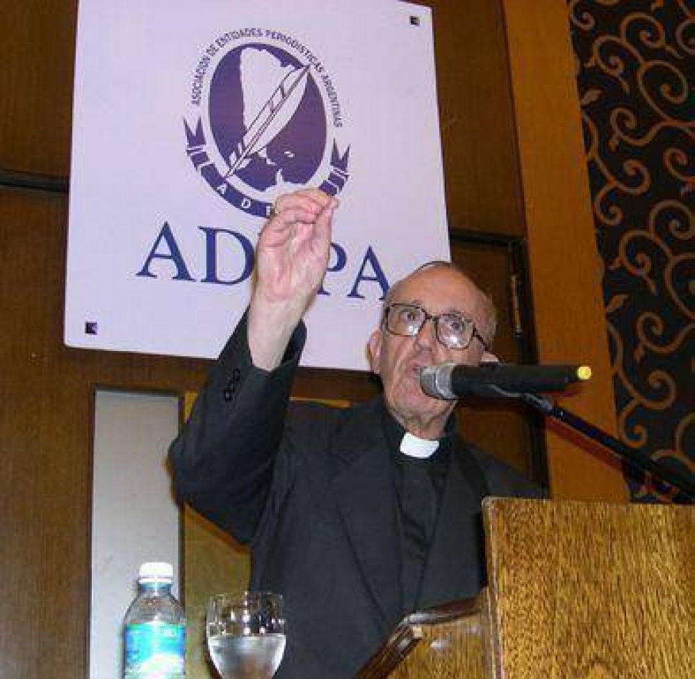 ADEPA saluda a Francisco I
