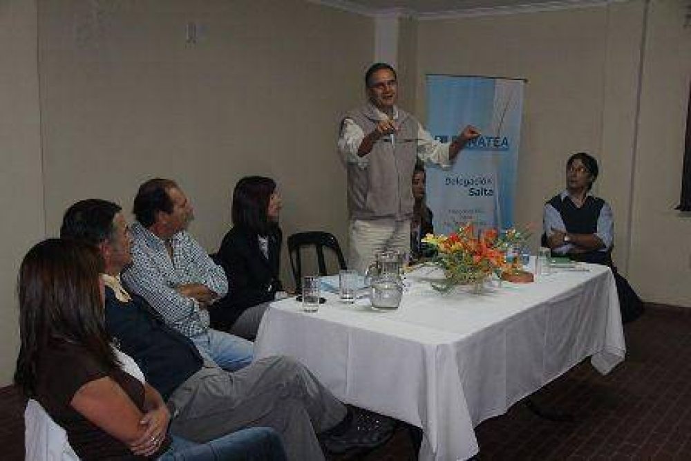 Dieron a conocer en Cerrillos el nuevo Estatuto Rural