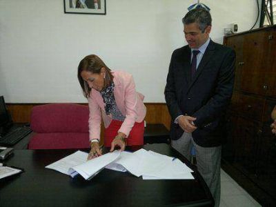 Se firm� un acuerdo con el Hospital O�ativia para la promoci�n de h�bitos saludables