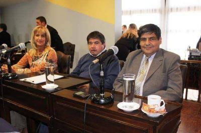 Los legisladores del FPV se cruzaron con Blanco