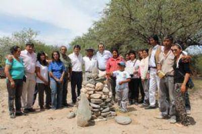 Mera visit� comunidad originaria de Cerro Pintado y Las Mojarras