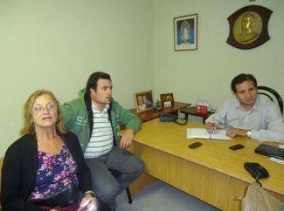 Reuni�n entre Foro de Seguridad y el jefe de la Departamental