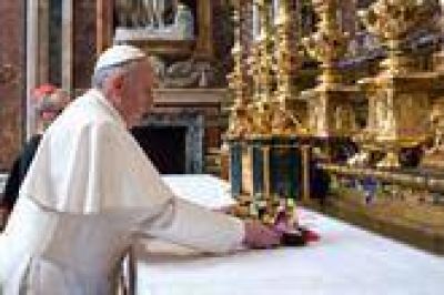 El Papa pidi� a los argentinos no viajar a su entronaci�n y donar el dinero a los pobres