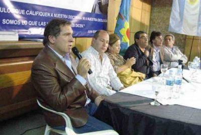 EL SENADOR PALLARES CON MASSISTAS EN LA CAMARA DE COMERCIO DE ESTEBAN ECHEVERRIA