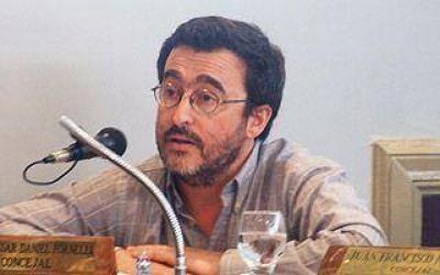 Lan�s: Fornelli minimiz� la ausencia de opositores en la sesi�n