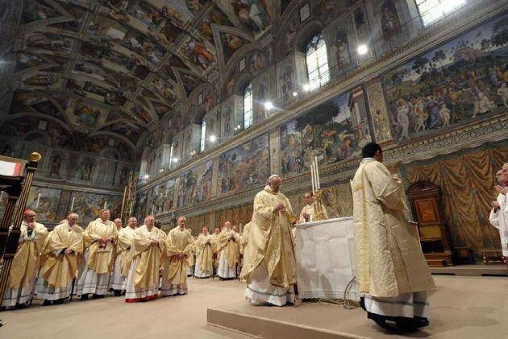 En su primera misa, el Papa Francisco inst� a la Iglesia a caminar, construir y proclamar a Jesucristo