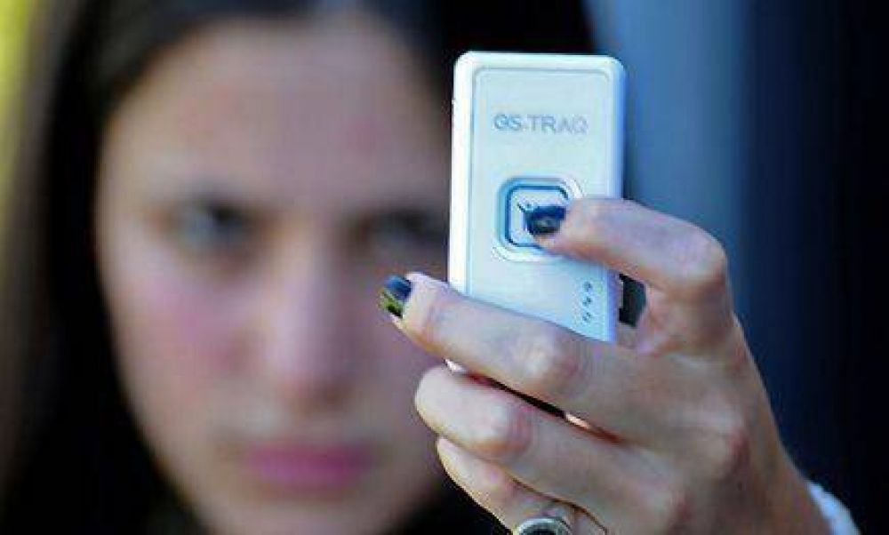 Piden �botones antip�nico� para mujeres v�ctimas de violencia