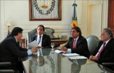 Scioli en reuni�n de trabajo con eje en salud