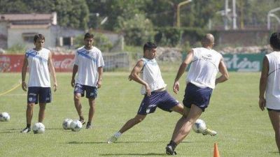 El �Decano� espera prenderse en el torneo frenando al �Lobo�