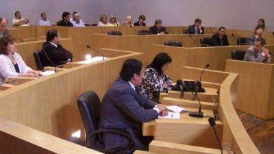 La interna del PJ ya se practica hasta en mesas p�blicas de ping pong