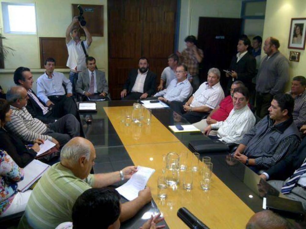 El gobierno pidi� tiempo para una �contraoferta� pero no se mueve del 24%
