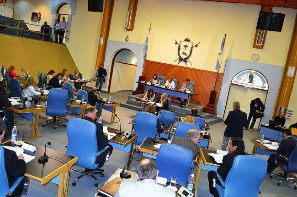 Hugo D�az es ministro del STJ