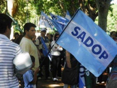 Desde el Sadop advierten que un aumento salarial para los maestros se trasladar� a las cuotas