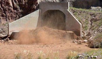 Limpieza en el Dique Potrerillos: recomendaciones para la poblaci�n