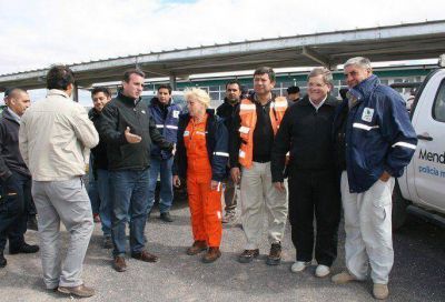 Paco dej� a la Polic�a Minera en Vale para controlar qu� se lleva la empresa