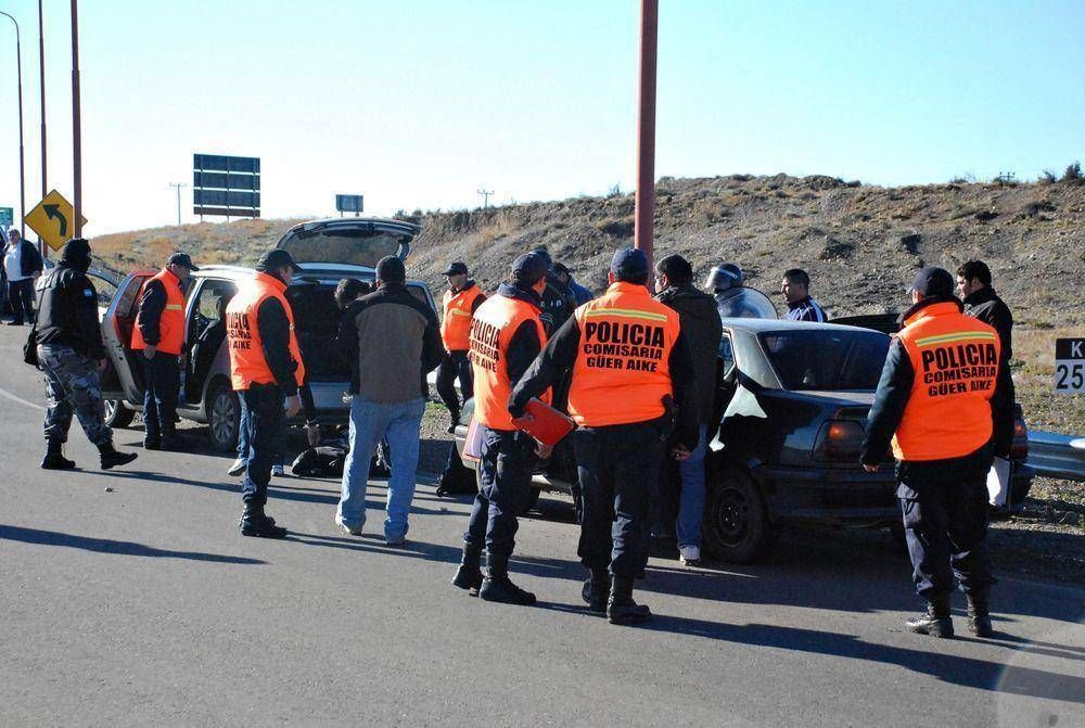 La Polic�a provincial incaut� drogas y un arma durante un operativo sorpresa
