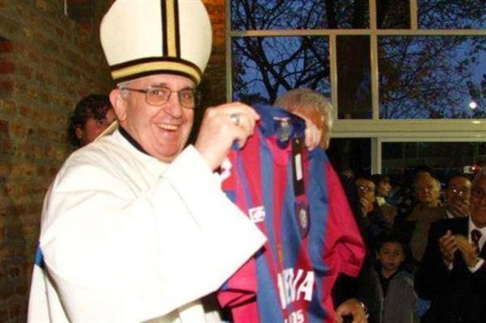 El papa Francisco, un extraordinario golpe de marketing de San Lorenzo