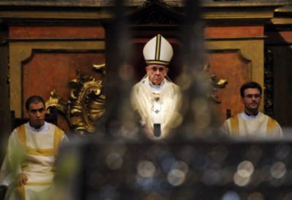 La "impotencia" de las mujeres que acusan al Papa