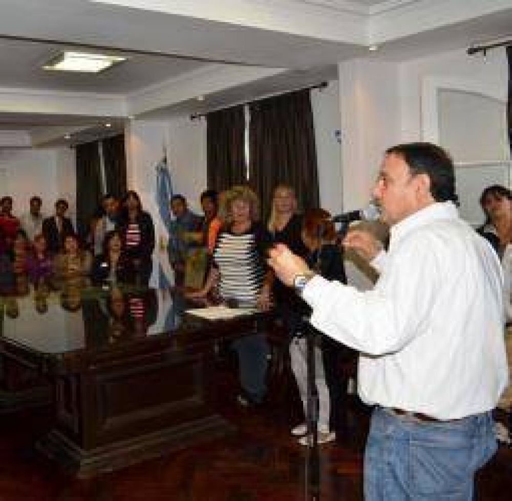 El quintelismo hace su aporte en la lucha contra el d�ficit habitacional
