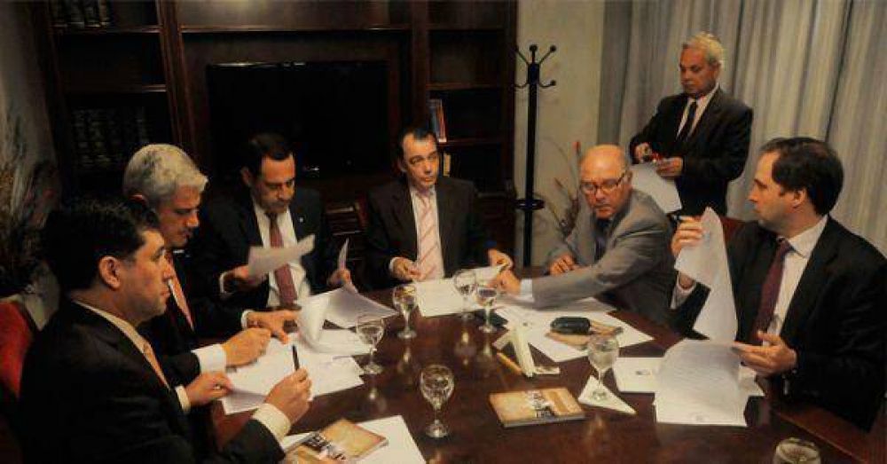 Vicegobernadores del NOA expresaron su benepl�cito por la designaci�n del nuevo Papa