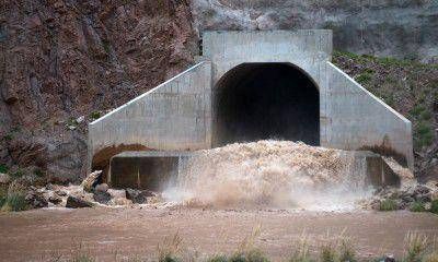 Limpieza del Dique Potrerillos: a las 6 de este s�bado se cortar� el suministro de agua potable