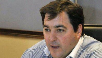 "Algunos diputados quieren generar el caos y el desfinanciamiento del estado"