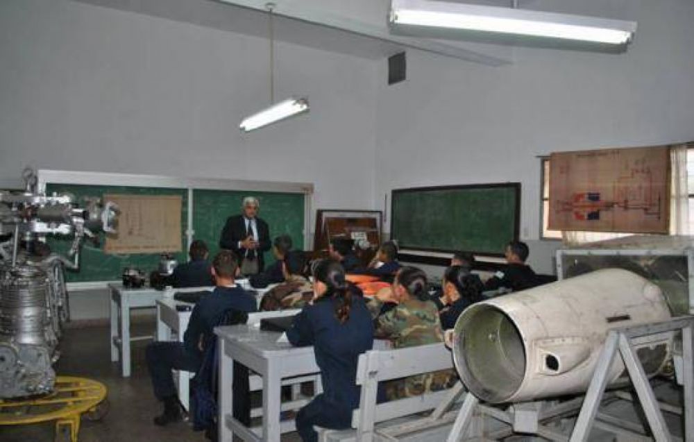 Informan horarios y sedes para estudiantes de la escuela industrial 6