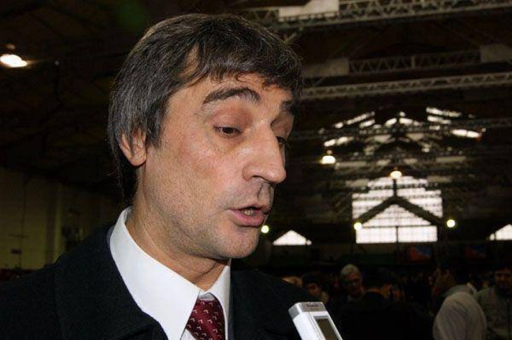 Daniel Ravaglia: �Las herramientas de protesta que utiliza el SUTEF son claramente il�citas"