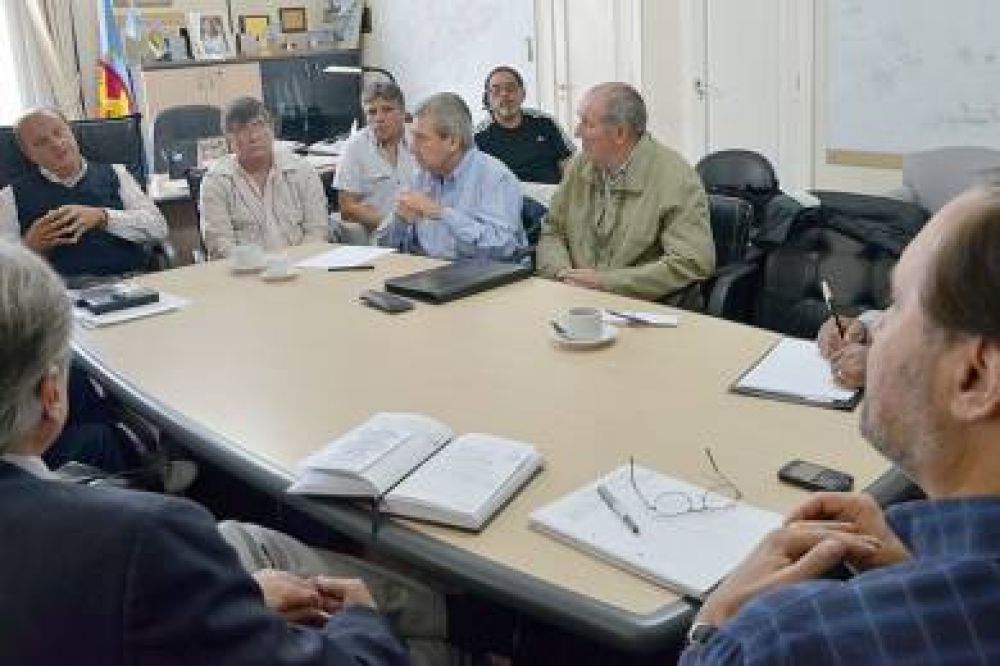 Jubilados plantearon sus reclamos ante el intendente