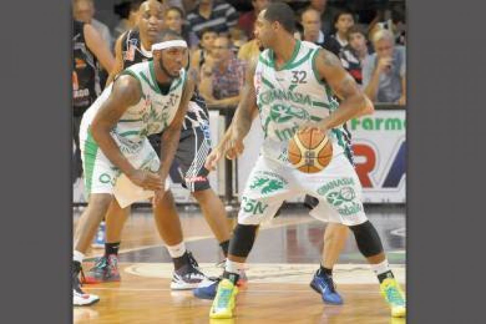Gan� Gimnasia y qued� solo a un triunfo de clasificar a cuartos