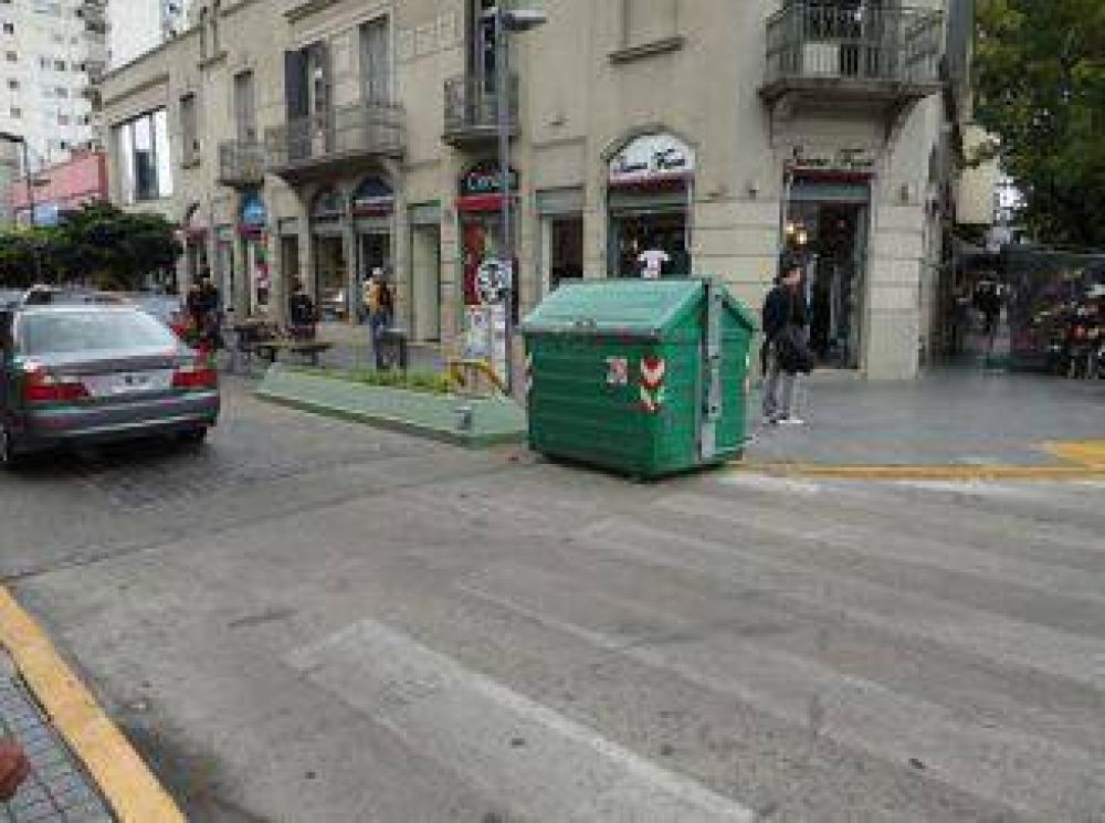 Bernal con basura: "El sistema de contenedores funciona con normalidad"