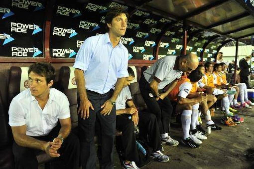 Schelotto: "Lan�s est� logrando una l�nea de juego que muchos respetan"