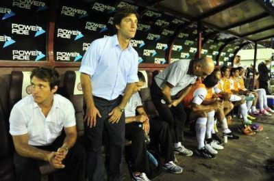 Schelotto: "Lan�s est� logrando una l�nea de juego que muchos respetan"