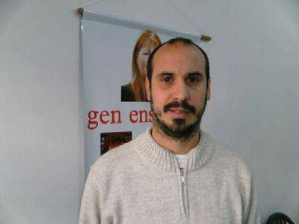 Gast�n Crespo: "En el Gen y en el FAP no se discutieron los candidatos a cargos para esta elecci�n"