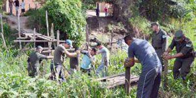 Clorinda: Gendarmer�a erradica pasos clandestinos