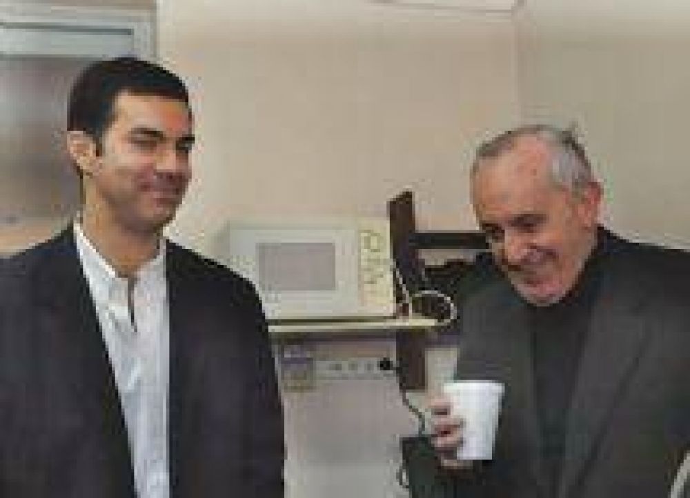 Urtubey confirm� que no viajar� a Roma para la asunci�n del Papa Francisco