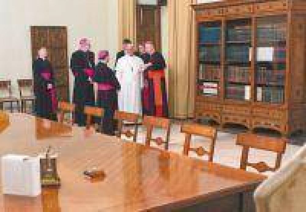 El Vaticano neg� que Bergoglio tuviera v�nculos con la dictadura