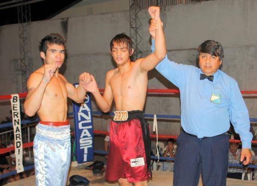 El boxeo tambi�n se suspendi� por incidentes: otra verg�enza