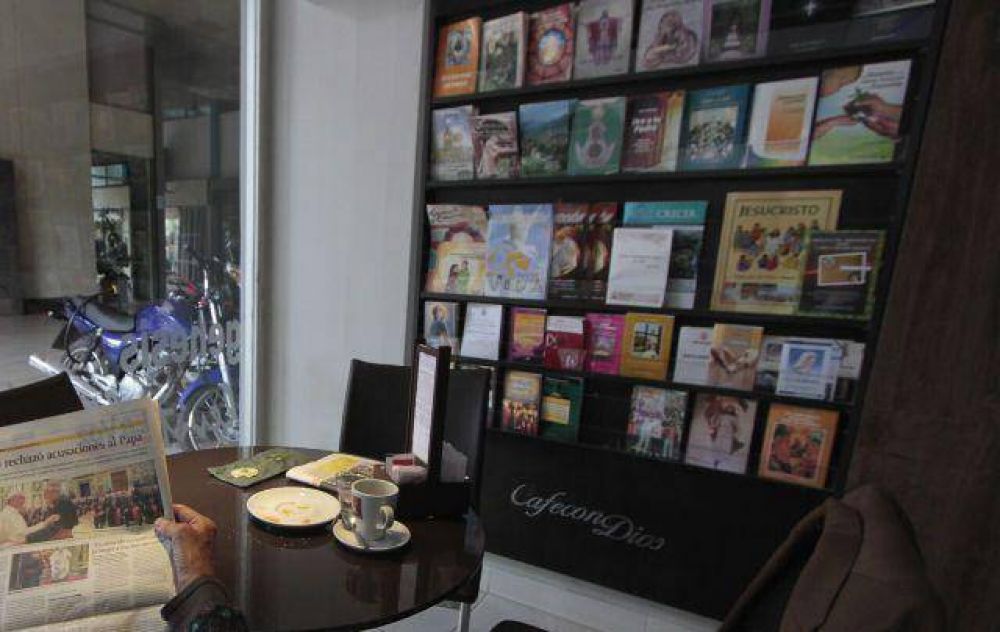"Caf� con Dios" incorpora a su men� el mate "Francisco"