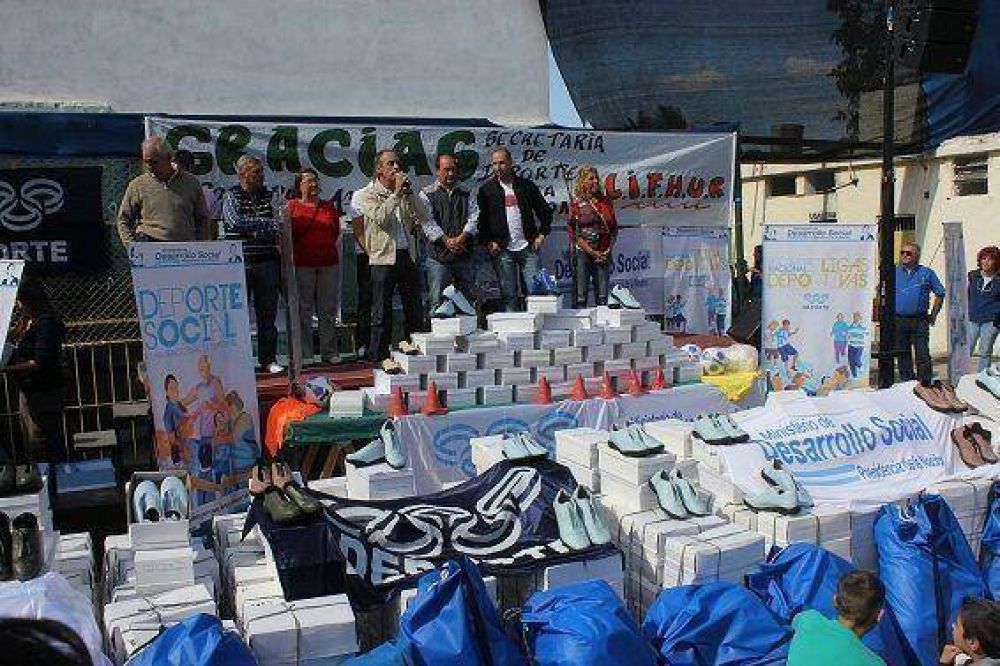 Lanzaron las Ligas Deportivas Comunitarias para la zona oeste  