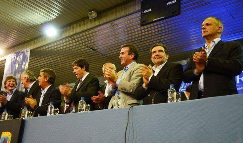 Beder Herrera pronunci� enf�tico discurso en Cumbre de Gobernadores