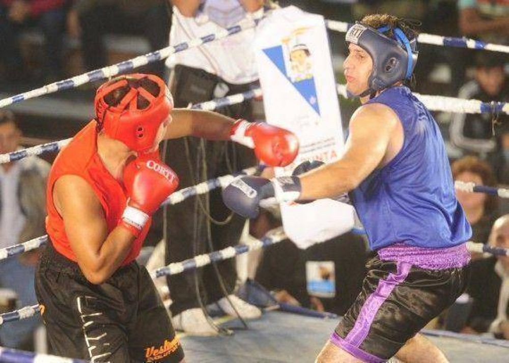 Villa Mercedes: comenz� 1� Torneo Provincial de Box Amateur 2013
