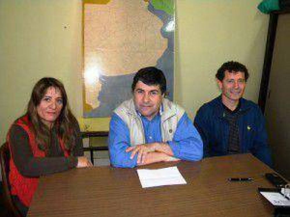 uan Jos� Almada, ex titular del Pami: no vamos a estar con los que nos cortaron la boleta y nos jugaron en contra. Esa gente no tiene como prioridad el escenario pol�tico de Saladillo