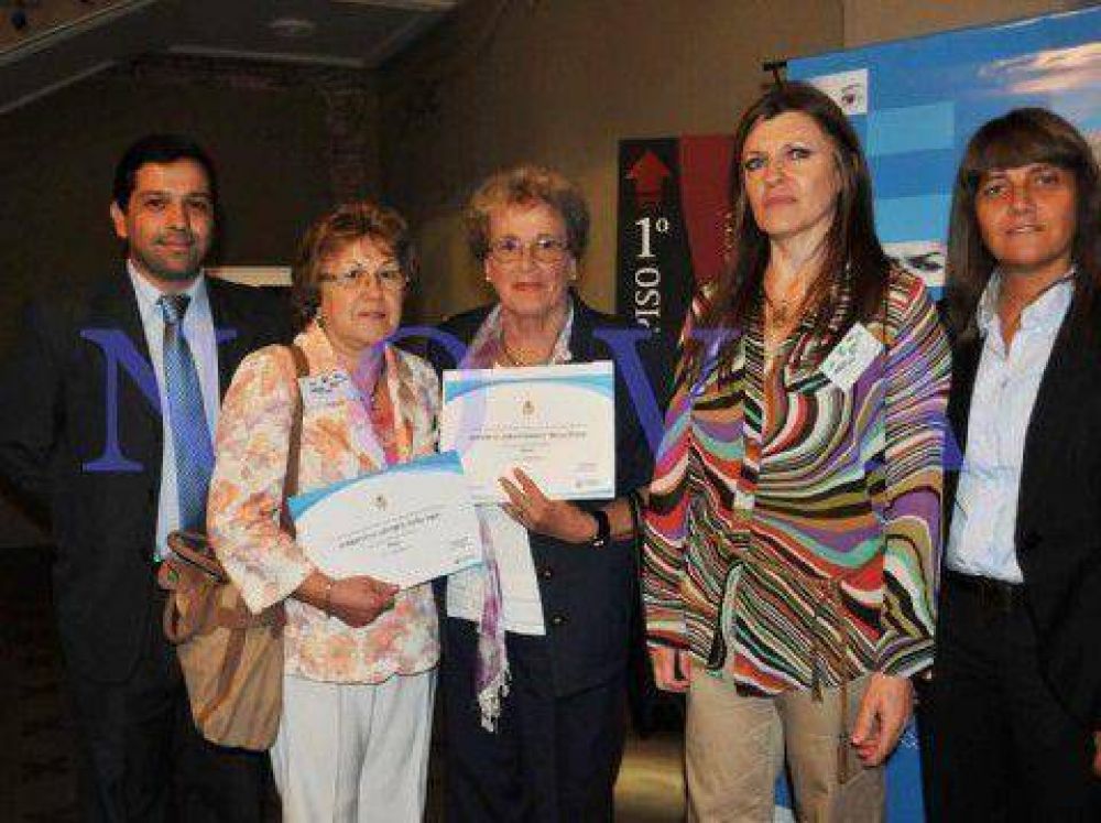 Cuatro mujeres de Rojas fueron homenajeadas en la ciudad de La Plata