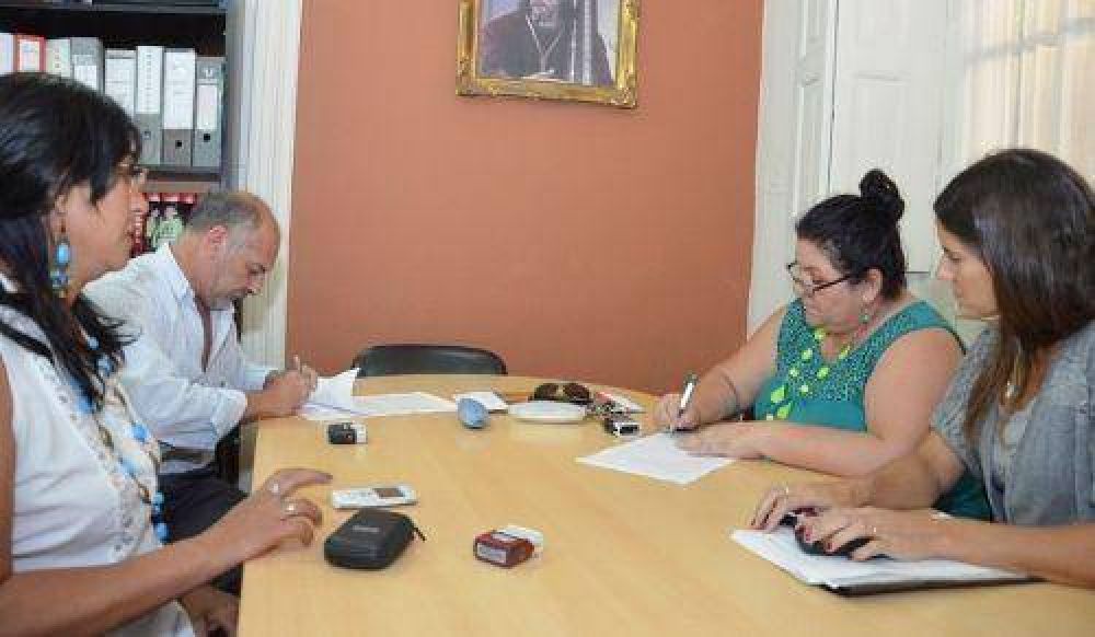 Nuevo incremento salarial para los trabajadores municipales, elevan el m�nimo a $ 2.700