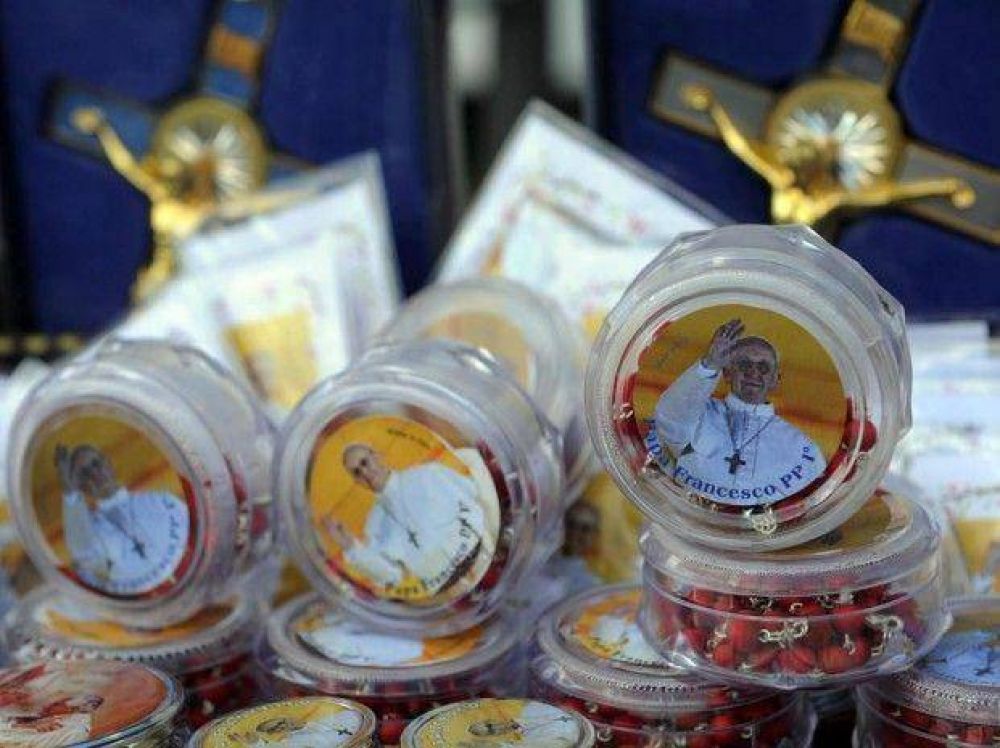 Por el Papa, se agotaron en Rosario las estampas de San Francisco de As�s
