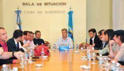   Petersen y El Gabinete En La Agenda De Eliceche